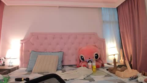 Vale Toro  online show from October 2025 01:24:02 PM