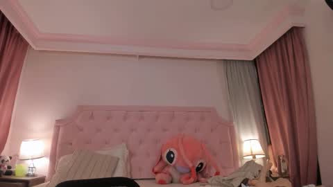 Vale Toro  online show from February 2026 11:25:02 AM