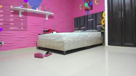 Snapshot of valeri_hurtado chatting on March 2025 02:19:02 AM Valeria online show from March 2025 02:19:02 AM