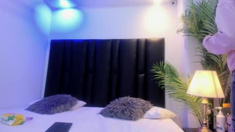 Snapshot of valeri_tafur chatting on December 2025 11:04:01 AM valeri_tafur online show from December 2025 11:04:01 AM