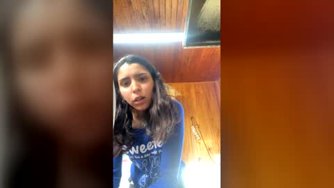 Snapshot of valeria_feroz chatting on May 2026 01:29:02 PM valeria_feroz online show from May 2026 01:29:02 PM