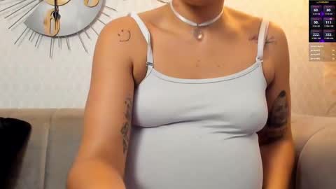 Snapshot of valeria_mtz chatting on March 2025 02:01:02 PM valeria_mtz online show from March 2025 02:01:02 PM