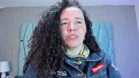Valeria online show from September 2025 01:11:02 PM