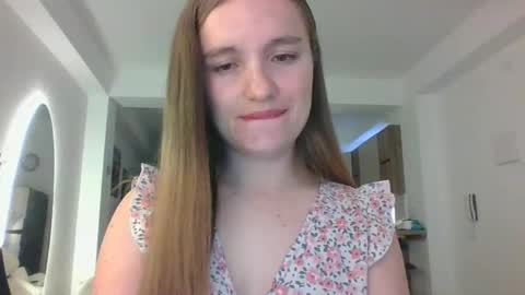 Snapshot of valeriafrannco chatting on November 2025 10:03:02 PM valeriafrannco online show from November 2025 10:03:02 PM