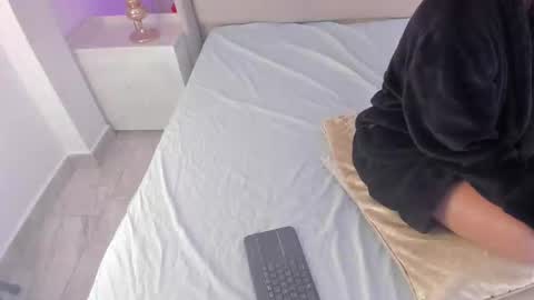 Valeria online show from September 2025 03:50:01 PM