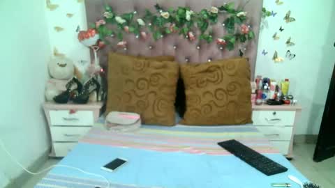 La valerie26 online show from October 2025 02:43:02 PM