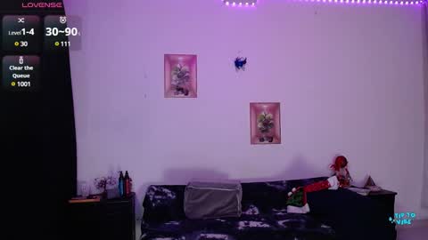 Snapshot of valerie_smile chatting on December 2024 08:45:02 AM Valerie online show from December 2024 08:45:02 AM