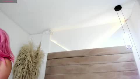 Snapshot of valeriediazx chatting on October 2025 12:02:01 PM valeri online show from October 2025 12:02:01 PM