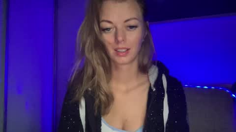 Valerie  online show from December 2024 07:15:02 AM