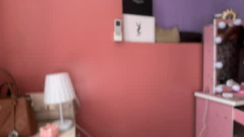 Snapshot of valerieriches chatting on May 2026 04:41:02 AM Valerie online show from May 2026 04:41:02 AM