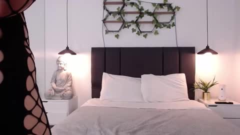 VALERI  online show from February 2025 07:29:01 PM