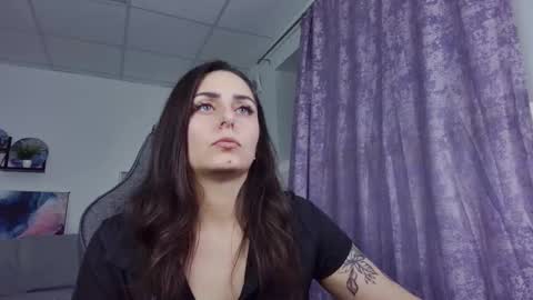 Valerie online show from November 2025 02:28:02 PM