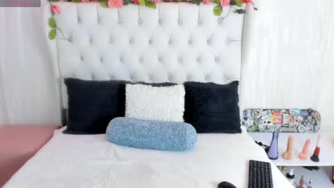 valeria111111 online show from January 2025 12:13:01 PM