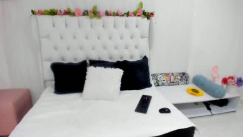 valeria111111 online show from January 2025 07:11:01 PM