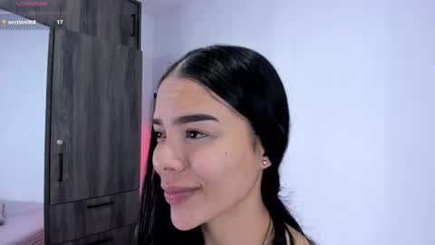 Cris  online show from February 2026 02:22:01 AM