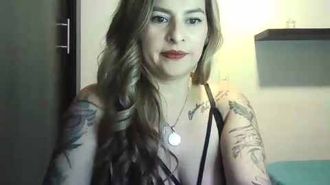 Snapshot of valery__rouse_ chatting on March 2026 02:02:02 AM Valery online show from March 2026 02:02:02 AM