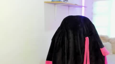 Snapshot of valery_bonnet1 chatting on November 2025 07:04:01 PM valery_bonnet1 online show from November 2025 07:04:01 PM