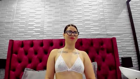 Valery Moon online show from October 2025 12:03:01 PM