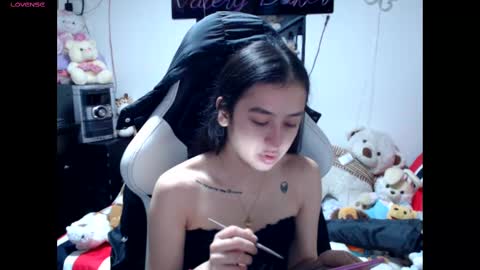 Snapshot of valerybaker1 chatting on October 2025 11:36:02 AM B V Naughty online show from October 2025 11:36:02 AM