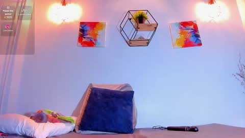 Valery  online show from November 2025 12:04:01 PM