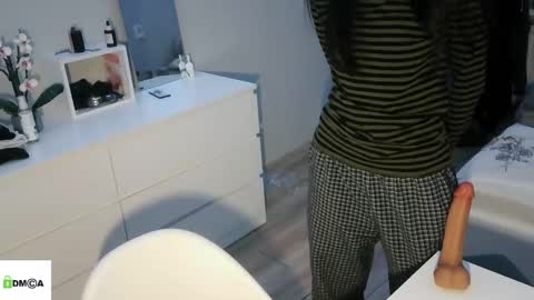 valesios online show from April 2026 06:49:01 PM