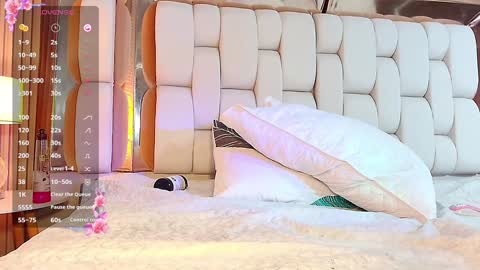 Valkiria moore  online show from February 2025 10:49:02 PM