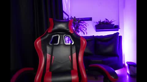 Valkyria  online show from November 2025 08:40:02 PM