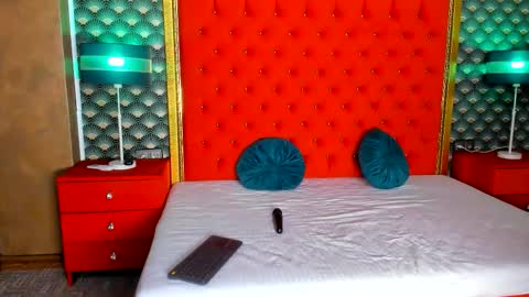 Valerie Val V online show from October 2025 12:06:02 PM