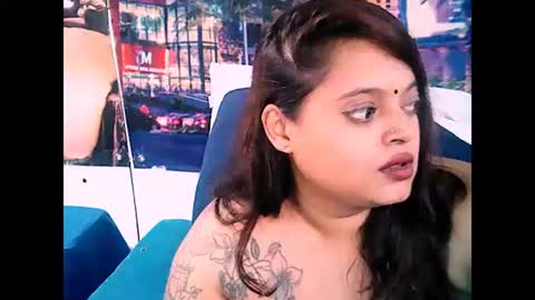 Snapshot of valleyval chatting on January 2025 09:55:02 AM indianvalvet priya is back online show from January 2025 09:55:02 AM