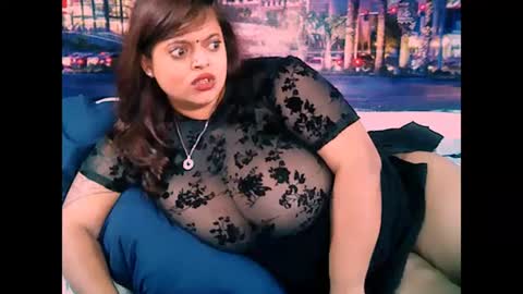 Snapshot of valleyval chatting on January 2025 10:08:02 AM indianvalvet priya is back online show from January 2025 10:08:02 AM