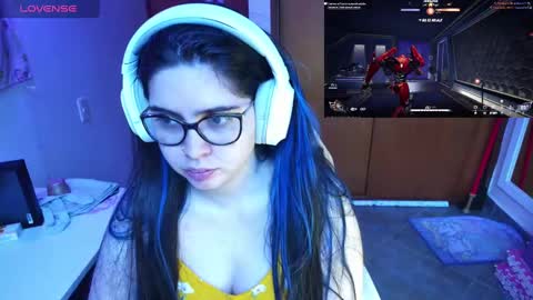 Im Violet online show from December 2024 09:58:02 PM