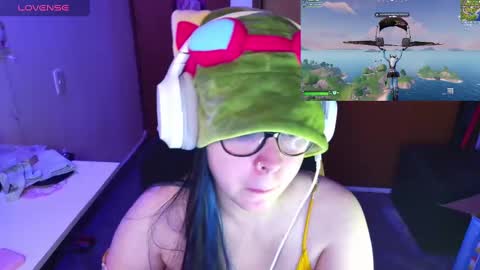 Im Violet online show from December 2024 12:52:01 AM