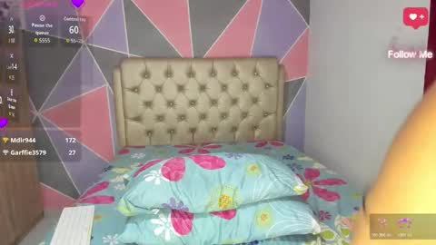 Snapshot of vallolet_dariam chatting on March 2026 05:08:02 AM DARIAM online show from March 2026 05:08:02 AM