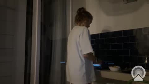 Snapshot of valure_lera chatting on March 2025 08:50:02 PM valure_lera online show from March 2025 08:50:02 PM