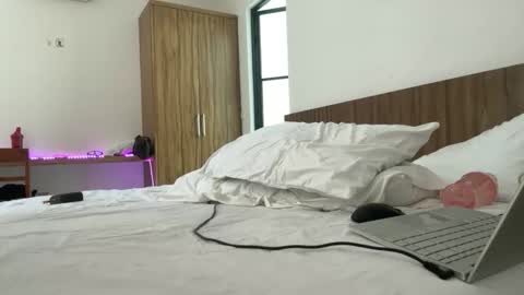 Snapshot of valure_lera chatting on October 2025 05:08:02 AM valure_lera online show from October 2025 05:08:02 AM