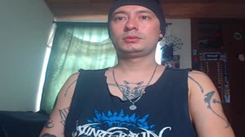 Snapshot of vampireathome chatting on February 2025 06:59:01 PM vampireathome online show from February 2025 06:59:01 PM