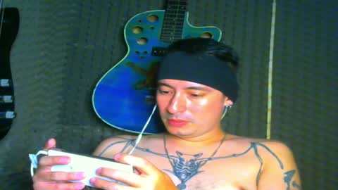 Snapshot of vampireathome chatting on February 2025 08:51:02 AM vampireathome online show from February 2025 08:51:02 AM