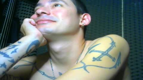 Snapshot of vampireathome chatting on March 2025 07:10:01 AM vampireathome online show from March 2025 07:10:01 AM