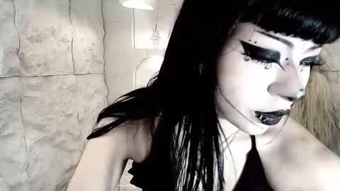vampkitty_r online show from February 2026 12:54:02 PM