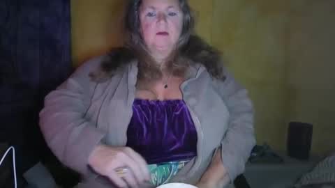 vampwoman online show from February 2026 08:54:01 AM