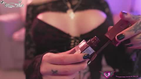 Snapshot of vampyy_doll chatting on October 2025 01:47:01 AM Please help me to reach 300 thumbs up online show from October 2025 01:47:01 AM