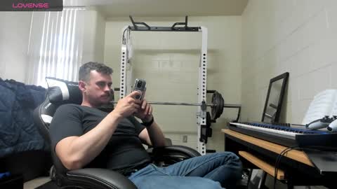 Vandal2021 online show from February 2025 04:48:01 PM