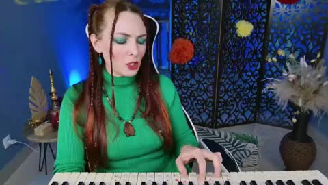 Vanda online show from February 2025 11:20:01 AM