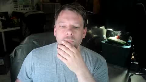 vandonh online show from November 2025 09:58:01 PM