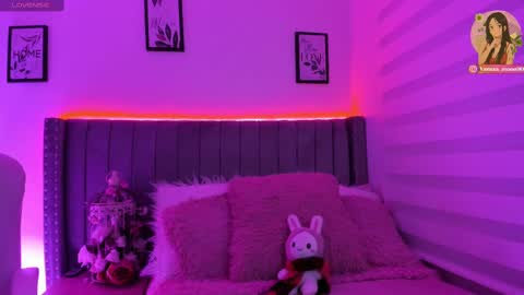 vanesa_moon_ online show from September 2025 12:23:01 AM