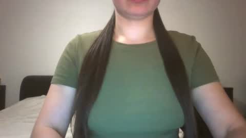 Snapshot of vanesajewel chatting on March 2025 06:00:02 PM VanesaJewel online show from March 2025 06:00:02 PM