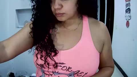 vanessa and samantha online show from October 2025 05:19:01 AM