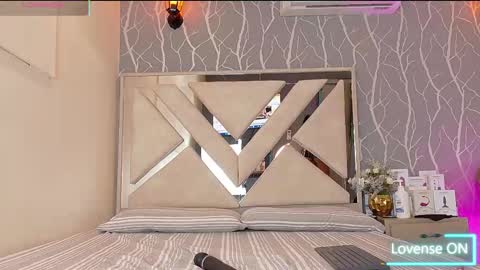 Snapshot of vanessa_guzman1 chatting on October 2025 12:28:01 PM online show from October 2025 12:28:01 PM