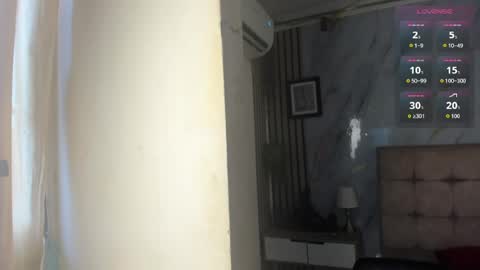 Snapshot of vanessa_jenner chatting on May 2026 08:47:02 PM vanessa_jenner online show from May 2026 08:47:02 PM