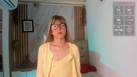 Snapshot of vanessa_jenner chatting on May 2026 02:07:02 AM vanessa_jenner online show from May 2026 02:07:02 AM
